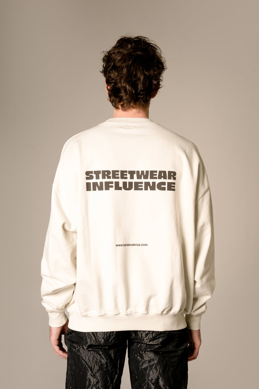 Sweat col rond white "Streetwear Influence"